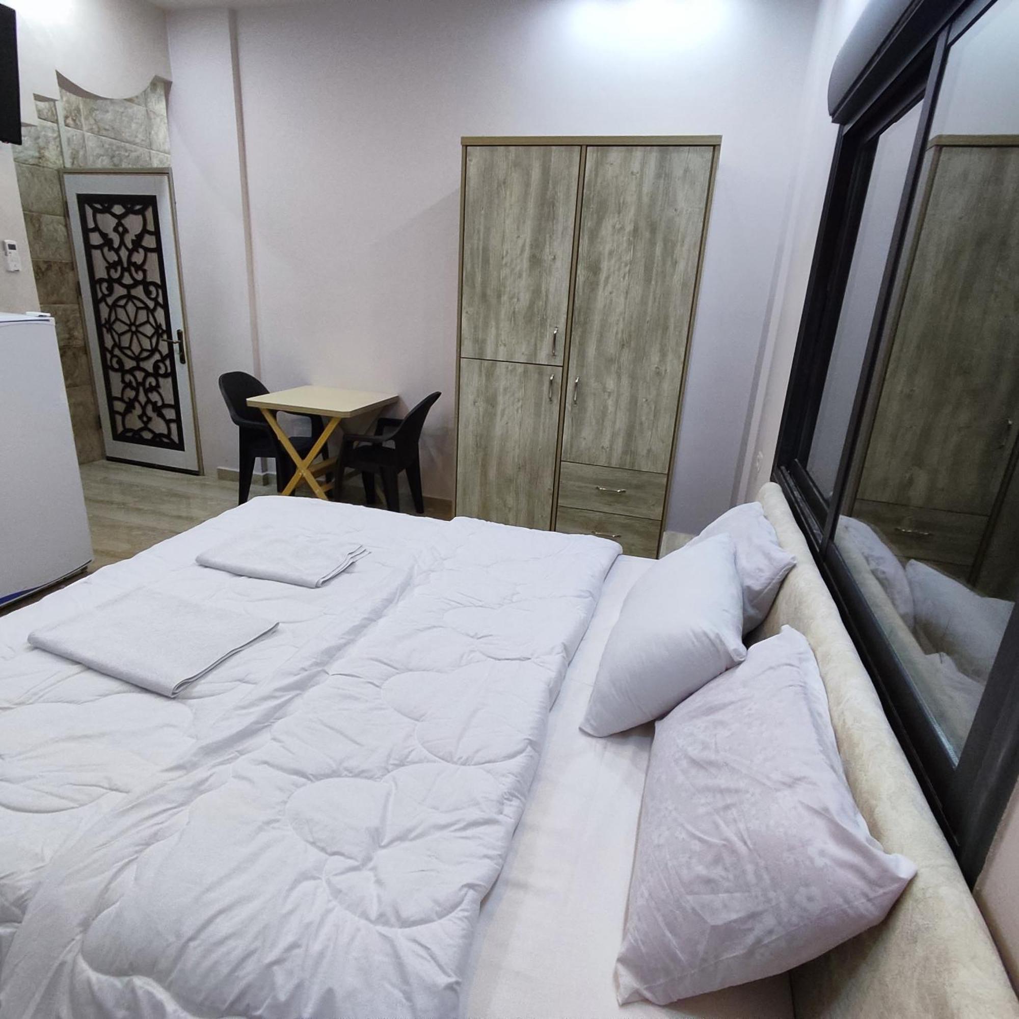 Lotus Housing For Furnished Apartments Džaraš Pokoj fotografie